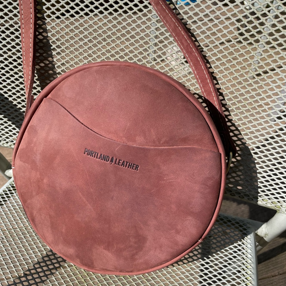 Portland Leather Goods, large circle purse in mauve.